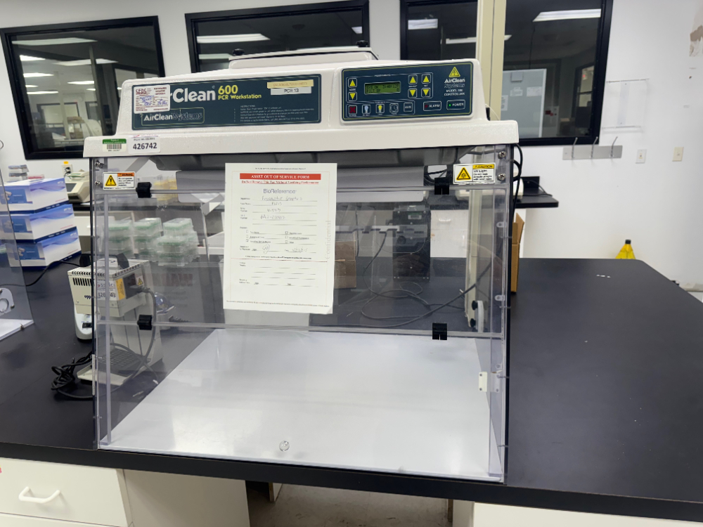 Image of AirClean 600 PCR Workstation